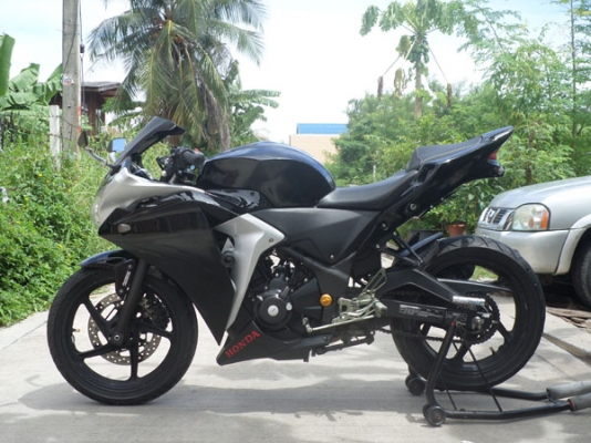 วุฒินนบุรี//ขาย CBR250i ABSสภาพสวยๆของแต่งแน่ๆเกียร์โยงทะเบียนพร้อมโอน