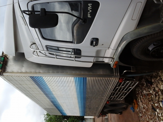 ขายรถตู้10ล้อ ISUZU DECA