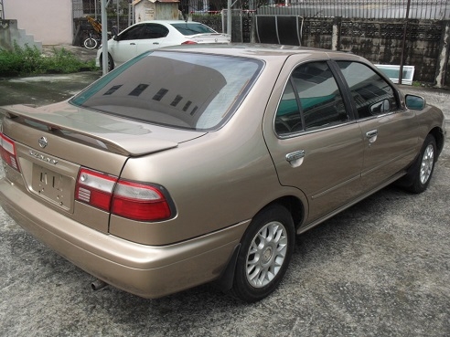 SUNNY รุ่นไฟท้ายขาวแดง พร้อมใช้ สภาพดี ไม่ต้องใช้เงินออกรถ....