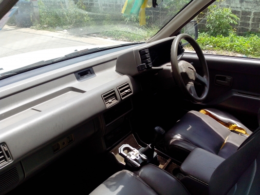 ขายด่วนรถบ้านปี93ไม่เวอร์เดิมบางสีตามอายุการใช้งาน