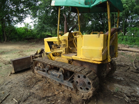 ขายแทรกเตอร์