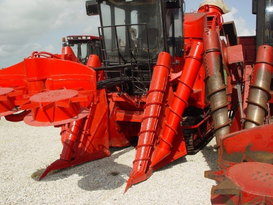 รถตัดอ้อย ออสทอฟ 1993 ราคา 3.5 ล้าน รถตัดอ้อย ออสทอฟ 1993 ราคา 3.5 ล้าน