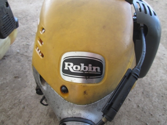 เครื่องตัดหญ้าสะพายบ่า