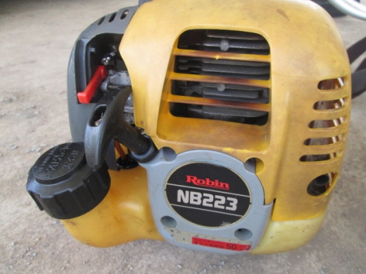 เครื่องตัดหญ้าสะพายบ่า