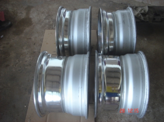 ล้อ 15 แท้ 4x4 ล้อ 15 แท้ 4x4