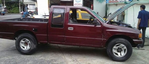 ขายด่วนครับ! กระบะ ISUZU 2.5 SL SPACECAB ปี92 ขายด่วนครับ! กระบะ ISUZU 2.5 SL SPACECAB ปี92