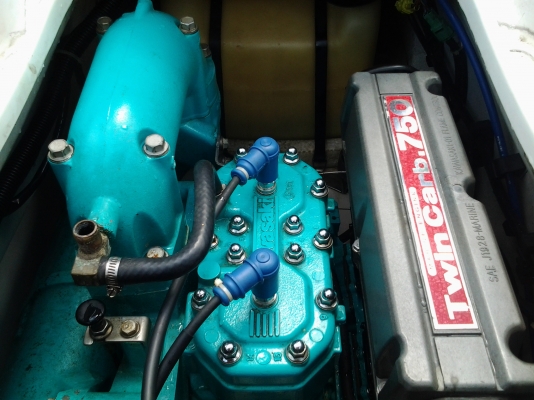 ขายเรือยืนkawasaki zxi 750 ไม่เคยใช่ในไทย  ถูกๆ