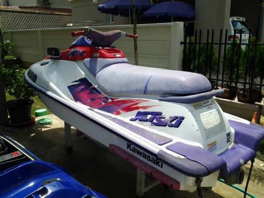 ขายเรือยืนkawasaki zxi 750 ไม่เคยใช่ในไทย  ถูกๆ