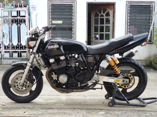 วุฒินนบุรี/ถูกที่สุดใน3โลก XJR400cc. ปี95แต่งสวยๆทอแต่งเครื่องดีพร้อมใช้คับอินวอย