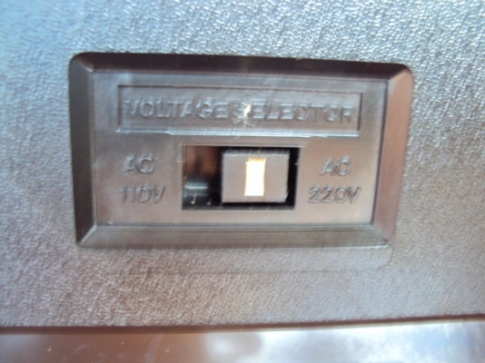 ขายชุดเครื่องเล่นวิทยุ-แผ่นเสียง SPECTUM ขายชุดเครื่องเล่นวิทยุ-แผ่นเสียง SPECTUM