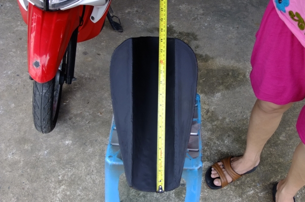 ขายถังน้ำมันทรงสปอร์ตเตอร์ และหน้ากากสตั้นครับ