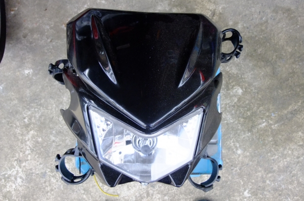 ขายถังน้ำมันทรงสปอร์ตเตอร์ และหน้ากากสตั้นครับ