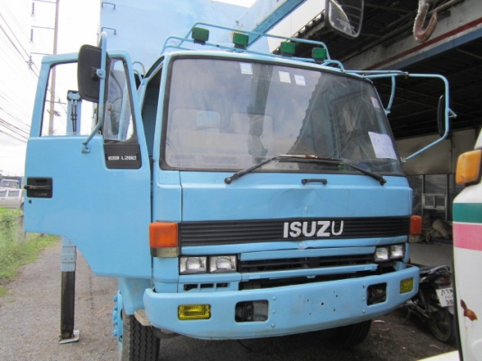 6 ล้อดั๊มได้ เครน 3 ตัน /อีซูซุ/ 175 แรง