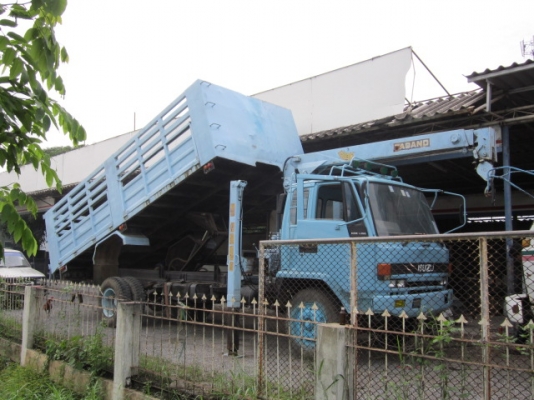 6 ล้อดั๊มได้ เครน 3 ตัน /อีซูซุ/ 175 แรง