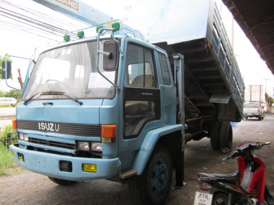 6 ล้อดั๊มได้ เครน 3 ตัน /อีซูซุ/ 175 แรง