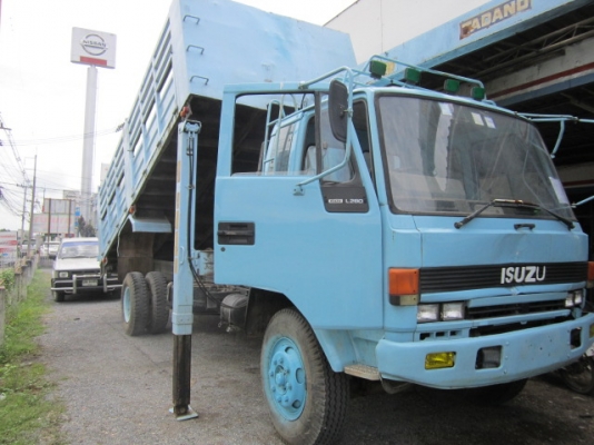 6 ล้อดั๊มได้ เครน 3 ตัน /อีซูซุ/ 175 แรง