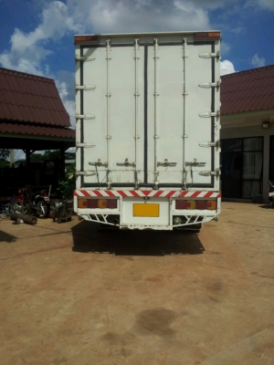 ขายรถหกล้อ Isuzu Deca รุ่น FTR33P2 ตู้ 10 บาน ความยาว 7.20 ม. ขนาด 200 แรงม้า ปี 2547 รถติดก๊าซ NGV 6 ถัง สภาพสวย ประหยัดเชื้อเพลิง มีใบรับรองการติดตั้งก๊าซรับประกัน ราคา 1,120,000 บาท