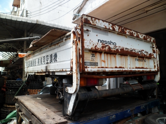 ขายกะบะลอยพร้อมลิฟต์ท้าย