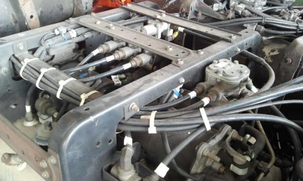 หม้อลมเบรค NISSAN (UD) 3 - 4 ลูกยิง 2 ถัง