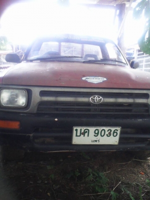 ขาย toyota ติดดั้มสีแดง