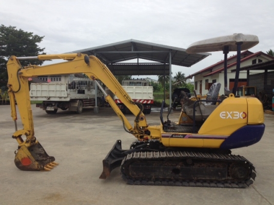 รถแบคโฮล HITACHI EX30-2 นำเข้าเอง มือสองจากญี่ปุ่น