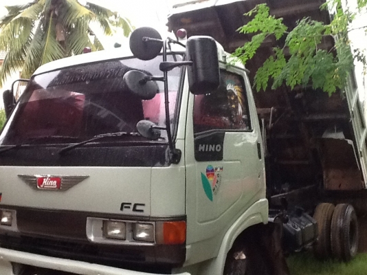 ขายหกล้อดั้มเครื่อง120แรงปี40รถห้างแท้ๆดั้มสามมิตรแอร์เย็นพร้อมใช้งานคับ