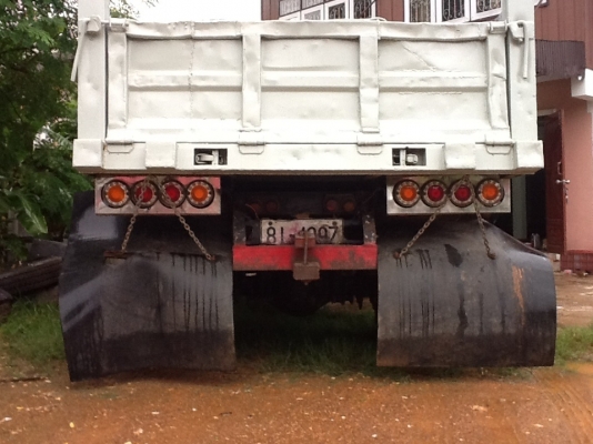 ขายหกล้อดั้มเครื่อง120แรงปี40รถห้างแท้ๆดั้มสามมิตรแอร์เย็นพร้อมใช้งานคับ