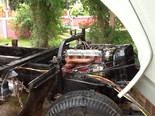 ขายหกล้อดั้มเครื่อง120แรงปี40รถห้างแท้ๆดั้มสามมิตรแอร์เย็นพร้อมใช้งานคับ