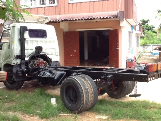 ขายหกล้อดั้มเครื่อง120แรงปี40รถห้างแท้ๆดั้มสามมิตรแอร์เย็นพร้อมใช้งานคับ