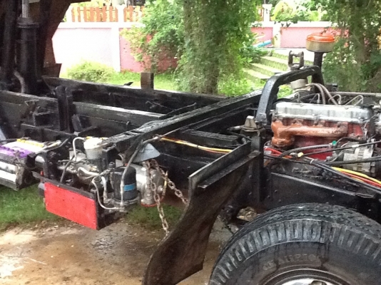 ขายหกล้อดั้มเครื่อง120แรงปี40รถห้างแท้ๆดั้มสามมิตรแอร์เย็นพร้อมใช้งานคับ