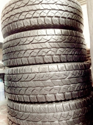 ขายยาง  31  AT  พร้อมล้อ.......... สวยๆเชิญครับ