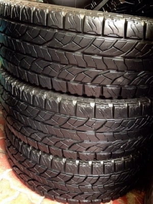 ขายยาง  31  AT  พร้อมล้อ.......... สวยๆเชิญครับ