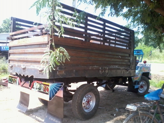 ขายอีแต๋น/พร้อมเครื่อง/กระบะเหล็ก/พื้นไม้ โทร 081-0745778(เสร็จแล้วจ้าใครติดตามอยู่มาทดลองขับได้)