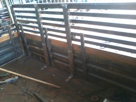 ขายอีแต๋น/พร้อมเครื่อง/กระบะเหล็ก/พื้นไม้ โทร 081-0745778(เสร็จแล้วจ้าใครติดตามอยู่มาทดลองขับได้)