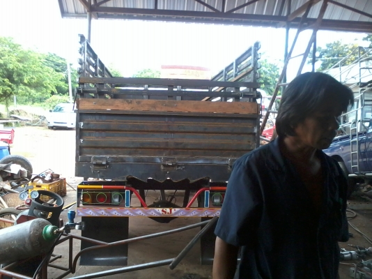 ขายอีแต๋น/พร้อมเครื่อง/กระบะเหล็ก/พื้นไม้ โทร 081-0745778(เสร็จแล้วจ้าใครติดตามอยู่มาทดลองขับได้)