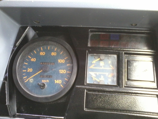 ขายหกล้อHINO 2WHKA ห้างแท้ ขายหกล้อHINO 2WHKA ห้างแท้