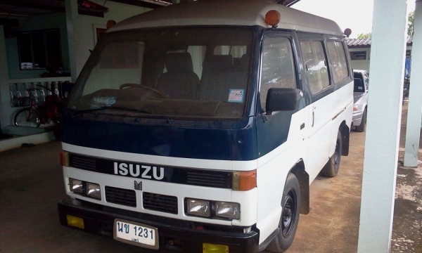 ขายด่วน95000... รถตู้ Isuzu Buddy หลังคาสูงปี96 สวยมากๆ พาวเวอร์ แอร์ เครื่อง2.5ฝาทองฟิตจัด(รถยังอยู่ที่จ.แพร่) ขายด่วน95000... รถตู้ Isuzu Buddy หลังคาสูงปี96 สวยมากๆ พาวเวอร์ แอร์ เครื่อง2.5ฝาทองฟิตจัด(รถยังอยู่ที่จ.แพร่)