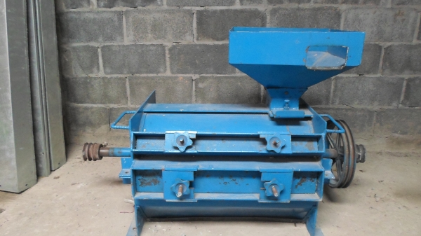 ขายลูกหินขัดขาวแบบนอน  ปั้มลม