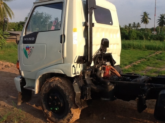 ขายหกล้อฮีโน่ชุเปอร์เสี่ยเครื่อง120แรงขายหัวกับคัตชี FC ยาว4.30เมตร