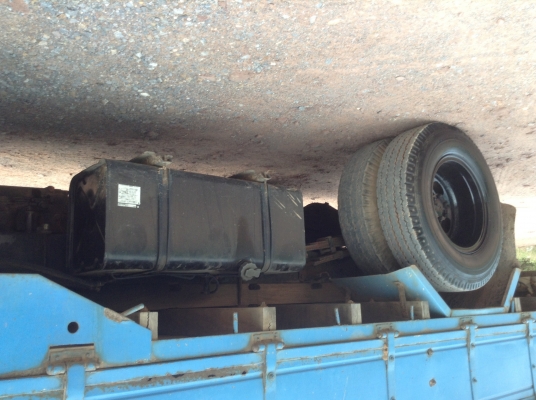 Isuzu หกลัอสั้นTL กระบะยาว 3.2เมตร รถห้างแท้ เครื่อง 85 แรง กระบะไม้ ขับดี เครื่องดี กำลังดีมาก ซัซซี่สวยๆ เดิมๆ ภายในเดิมๆ ขายตามสภาพ 180,000 Isuzu หกลัอสั้นTL กระบะยาว 3.2เมตร รถห้างแท้ เครื่อง 85 แรง กระบะไม้ ขับดี เครื่องดี กำลังดีมาก ซัซซี่สวยๆ เดิมๆ ภายในเดิมๆ ขายตามสภาพ 180,000