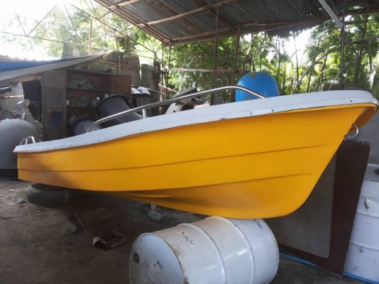 ขายเรือไฟเบอร์ลำเปล่า ขนาด 15ฟุตป้ายแดง ราคาถูกๆ