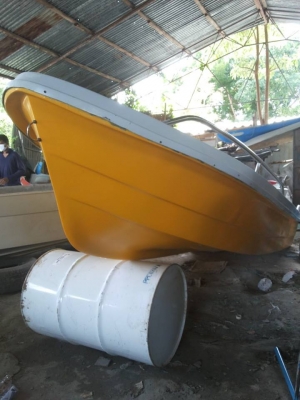 ขายเรือไฟเบอร์ลำเปล่า ขนาด 15ฟุตป้ายแดง ราคาถูกๆ ขายเรือไฟเบอร์ลำเปล่า ขนาด 15ฟุตป้ายแดง ราคาถูกๆ