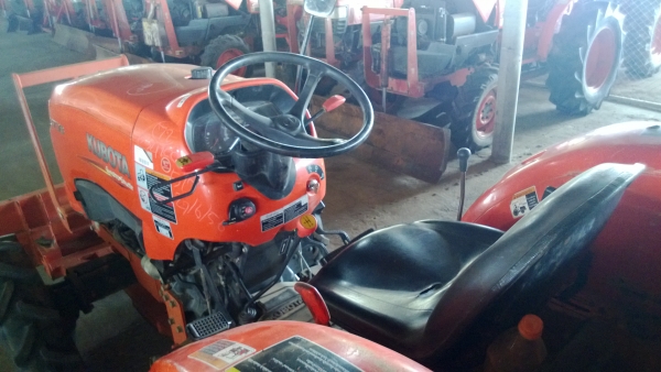 KUBOTA L4708  คุณภาพเยี่ยม พร้อมใบมีดติดตัวรถ พร้อมผานตราช้างมือสองเอาไปเลย