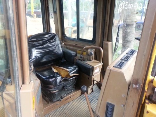 ขาย D6H เกรีย เทาะ  เอกสารอินวอย เก่านอกแท้