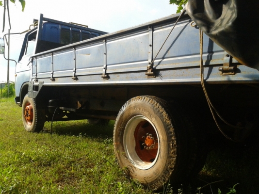 ขายหกล้อเครืองISUZU 85แรงสภาพเดิมๆเครืองดีคัชซีสวยกะบะยาว4.30เมตรขับดีมากๆ  ราคาคุณแต๋น เอกสารซื้อสันญาซื้อขาย ไม่มีเล่ม