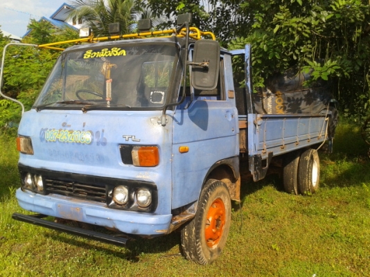 ขายหกล้อเครืองISUZU 85แรงสภาพเดิมๆเครืองดีคัชซีสวยกะบะยาว4.30เมตรขับดีมากๆ  ราคาคุณแต๋น เอกสารซื้อสันญาซื้อขาย ไม่มีเล่ม