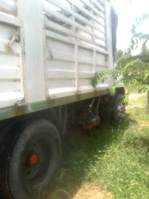 ขาย อีซุ JCM เครื่อง 195 แรง เพลาเดียว / พ.เพาเวอร์ / เบรกทิ๊ฟฟี่ ( รถใช้งานทุกวัน )