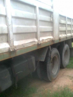 ขาย อีซุ JCM เครื่อง 195 แรง เพลาเดียว / พ.เพาเวอร์ / เบรกทิ๊ฟฟี่ ( รถใช้งานทุกวัน )