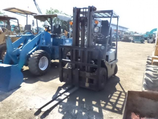 รถฟอร์คลิฟต์ TCM 1.5ตัน เสาสูง4เมตร 70000