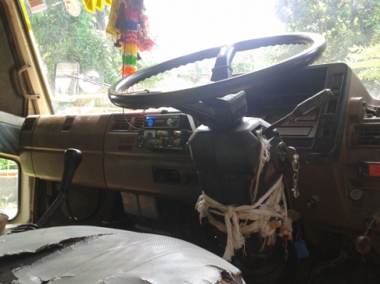 ขายหกล้อ IHNO117แรงยาว5.50เมตร สภาพเหมาะสำหรับต่อดั้มหรือติดเครน ช้วงล่างใหญ่ Fน้าFหลัง เกียร์ร็อก6เกียร์ครับ